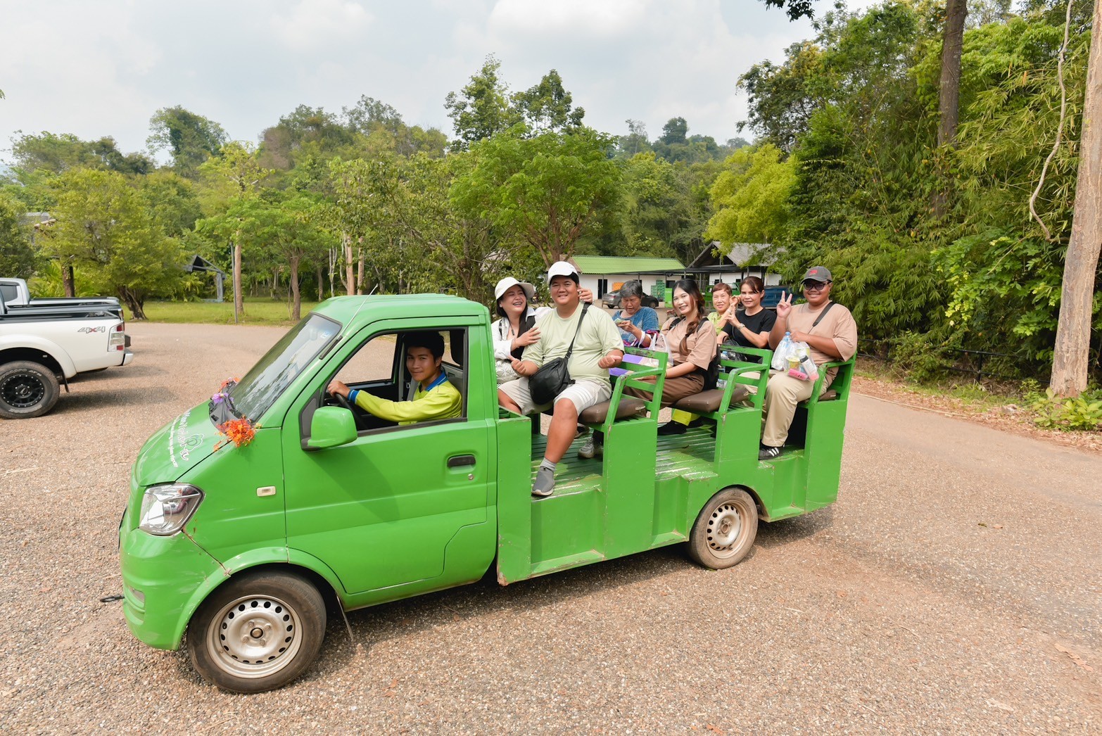 LINE_ALBUM_Day3_๒๔๐๓๒๑_173